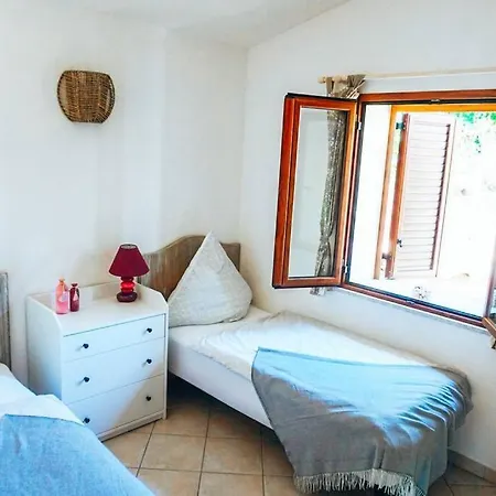 Reihenhaus Mit Traumhaftem Meerblick Und Garten * Budoni