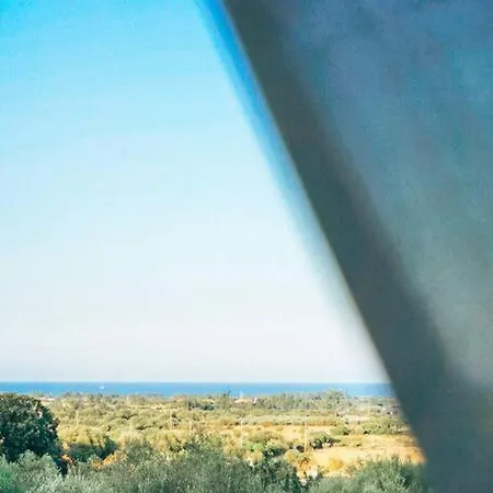 בית נופש Reihenhaus Mit Traumhaftem Meerblick Und Garten בודוני