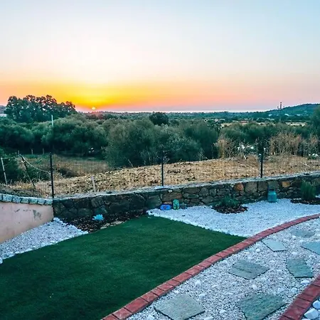 Casa vacanze Reihenhaus Mit Traumhaftem Meerblick Und Garten Budoni